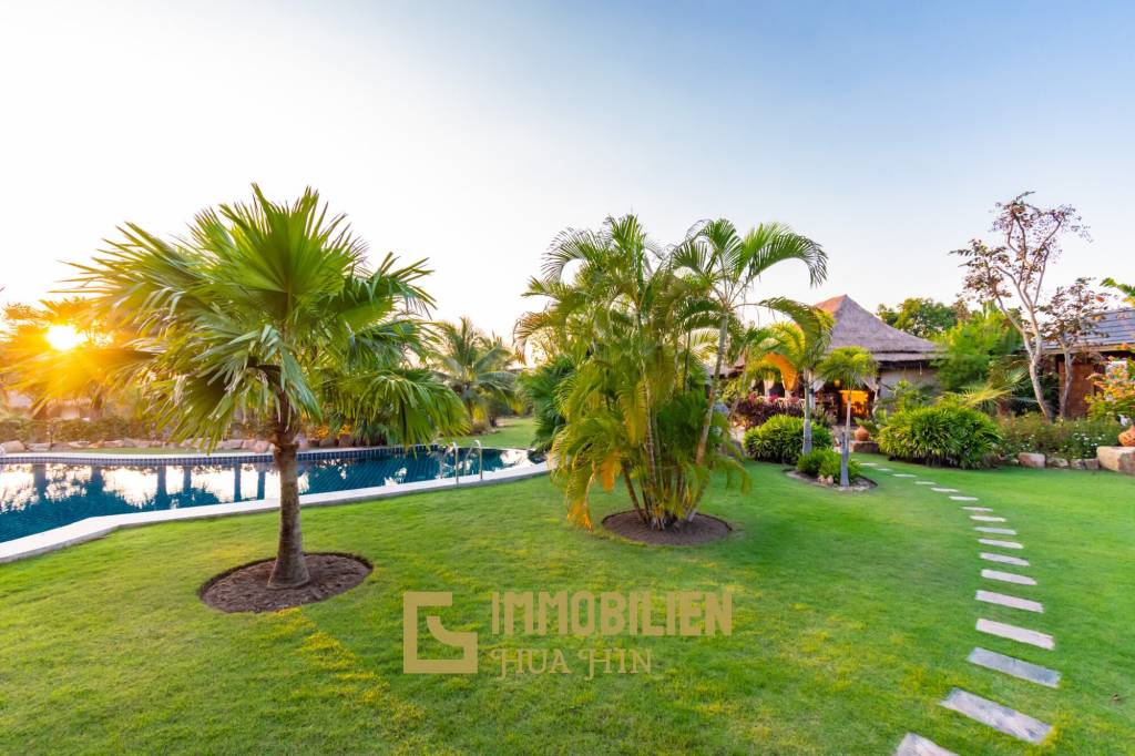 Luxurious 3-Bed Villa with Pool in Hua Hin