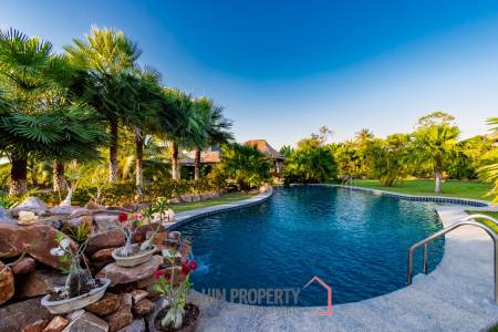 Luxurious 3-Bed Villa with Pool in Hua Hin