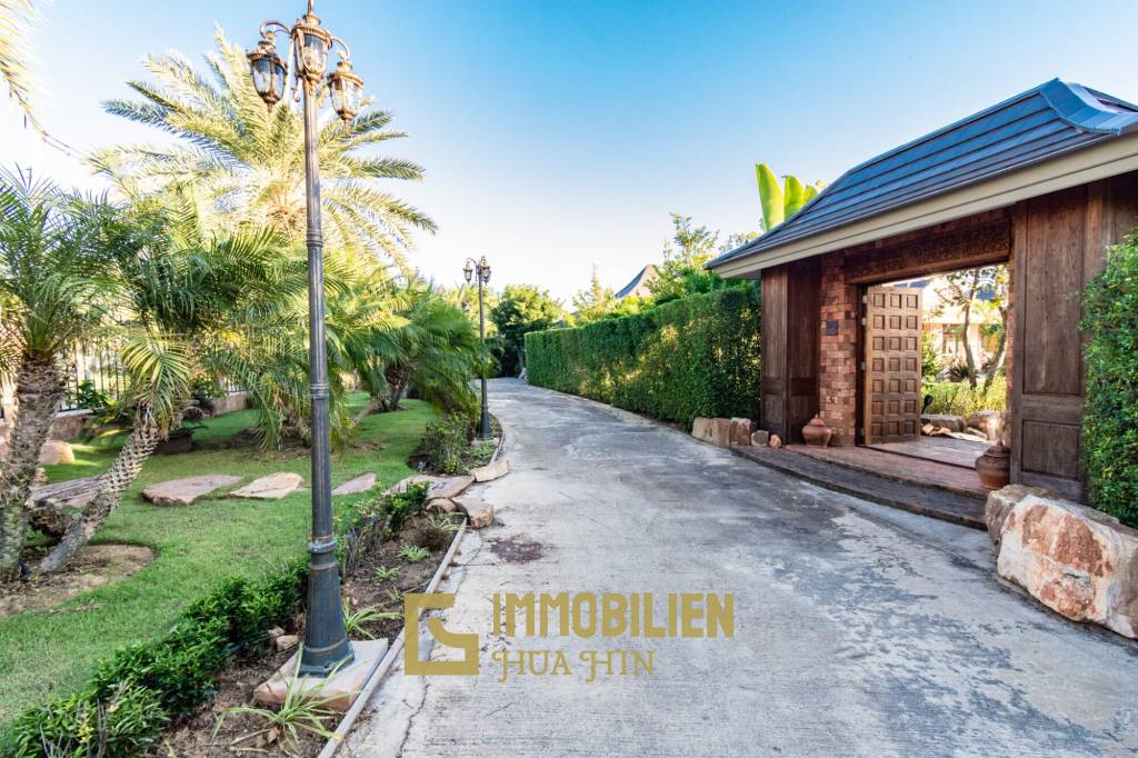 Luxurious 3-Bed Villa with Pool in Hua Hin