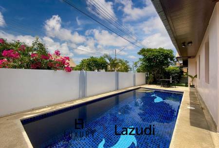 Preiswerte 4 Schlafzimmer Pool Villa in Stadtnähe