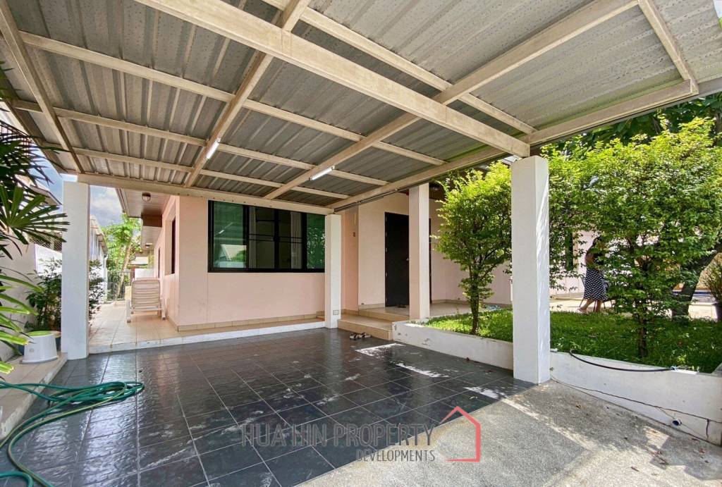 Great Value 4 Bed Pool Villa Near Town