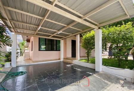 Great Value 4 Bed Pool Villa Near Town