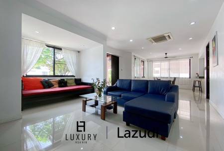 Preiswerte 4 Schlafzimmer Pool Villa in Stadtnähe