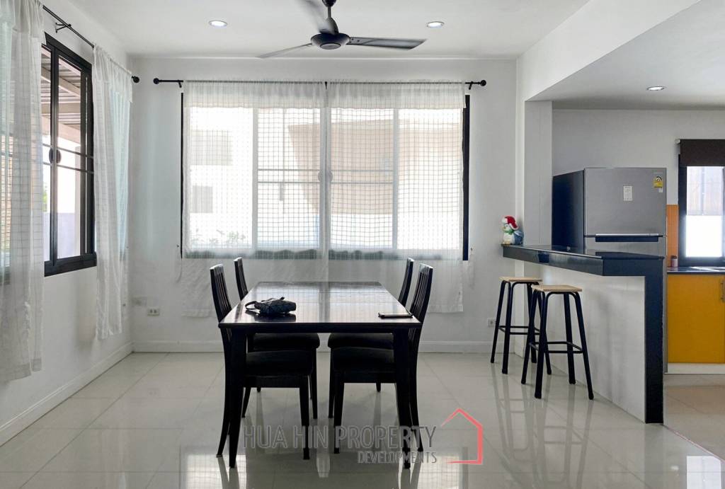 Great Value 4 Bed Pool Villa Near Town