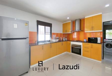 Preiswerte 4 Schlafzimmer Pool Villa in Stadtnähe