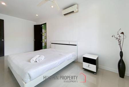 Great Value 4 Bed Pool Villa Near Town