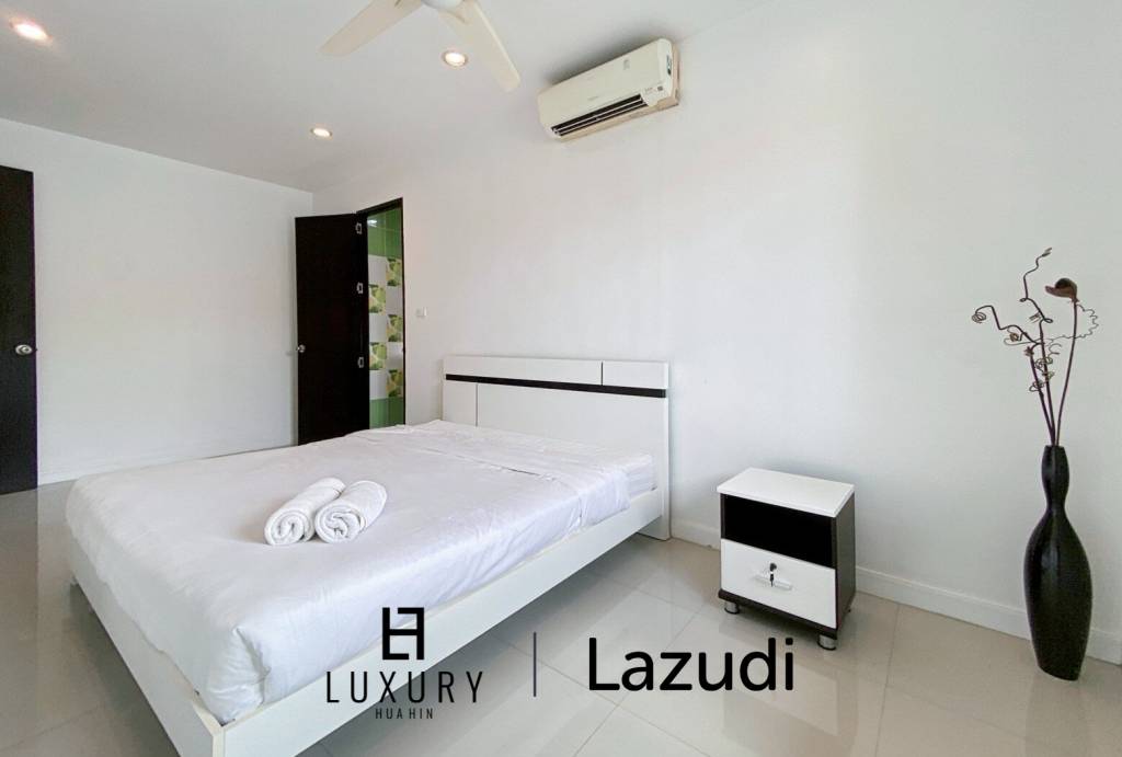 Preiswerte 4 Schlafzimmer Pool Villa in Stadtnähe