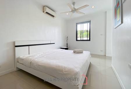 Great Value 4 Bed Pool Villa Near Town