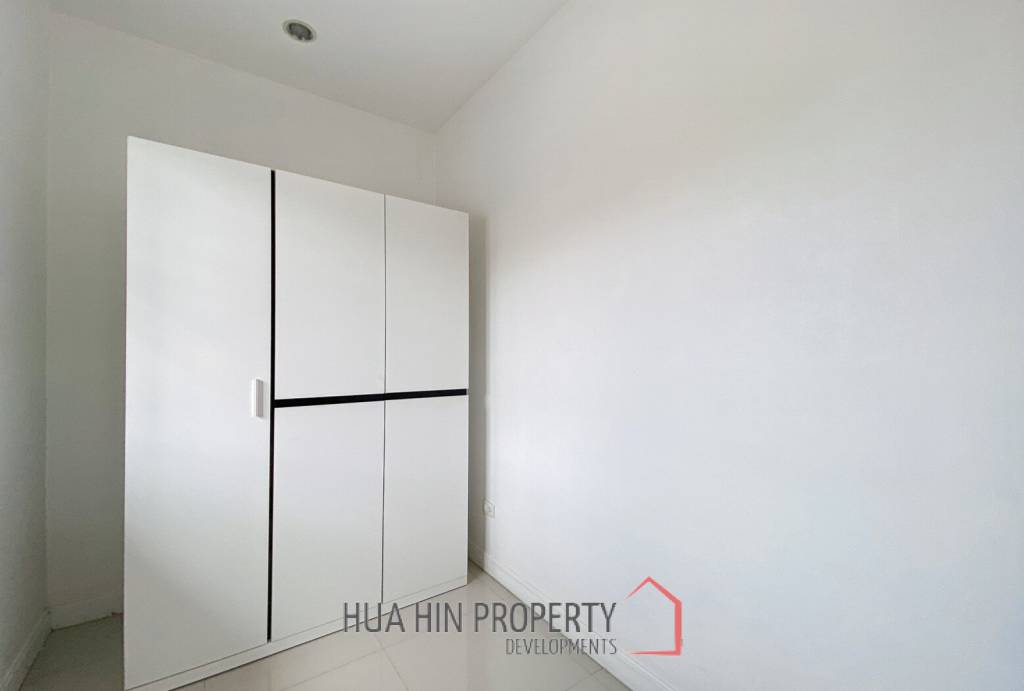 Great Value 4 Bed Pool Villa Near Town