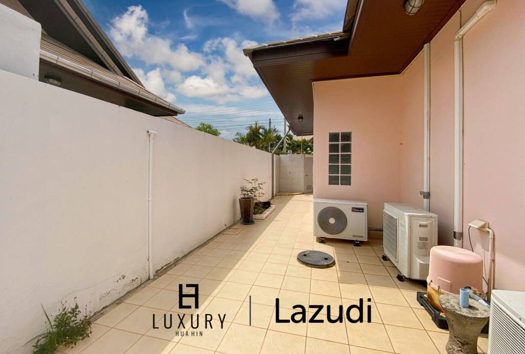 Preiswerte 4 Schlafzimmer Pool Villa in Stadtnähe