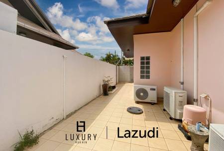 Preiswerte 4 Schlafzimmer Pool Villa in Stadtnähe