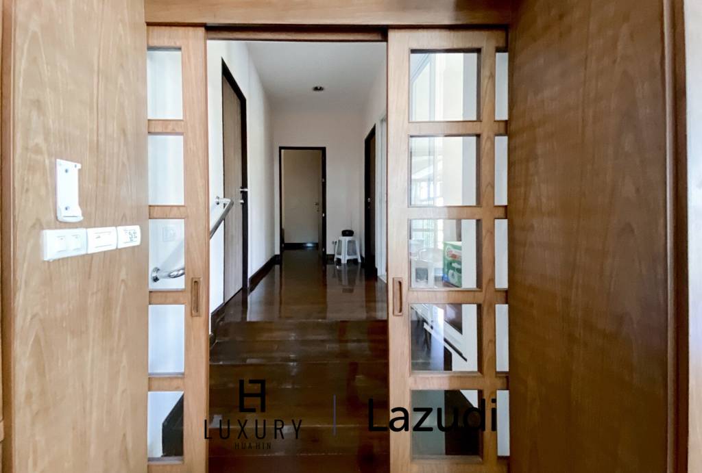 Hua Hin Hill Village 2 : 3 Bed Pool Villa On Soi 102