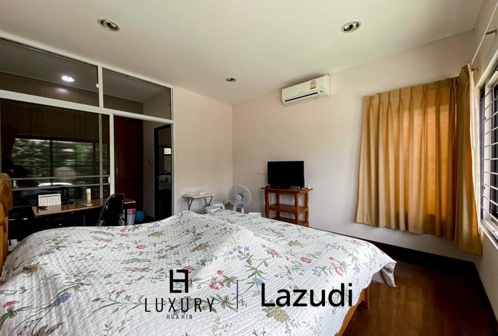 Hua Hin Hill Village 2 : 3 Bed Pool Villa On Soi 102