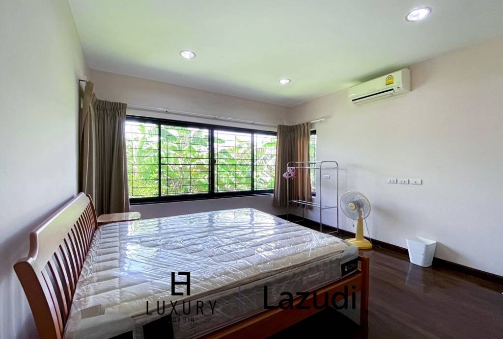 Hua Hin Hill Village 2 : 3 Bed Pool Villa On Soi 102