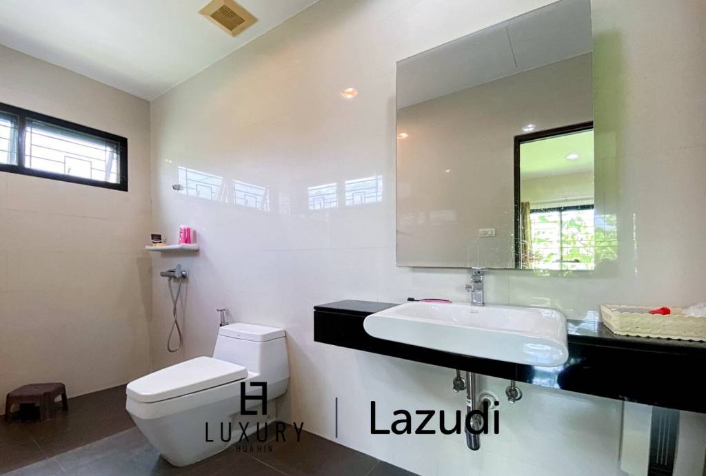 Hua Hin Hill Village 2 : 3 Bed Pool Villa On Soi 102