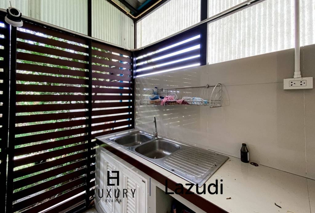 Hua Hin Hill Village 2 : 3 Bed Pool Villa On Soi 102