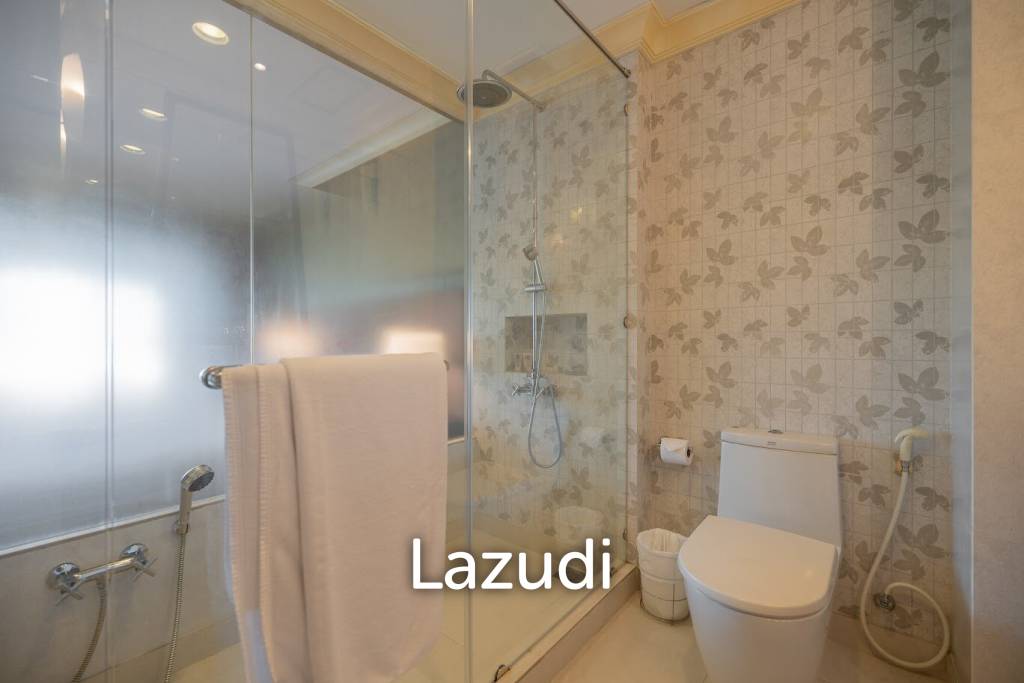 DUSIT THANI : Luxurious 4  Bed Beachfront Condo