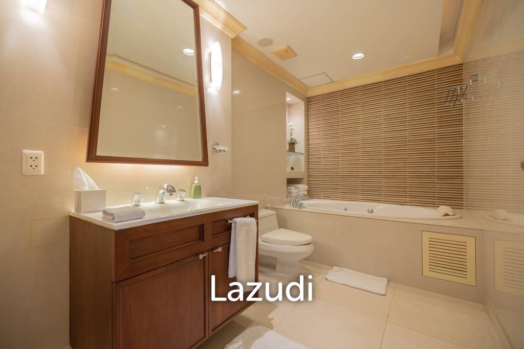 DUSIT THANI : Luxurious 4  Bed Beachfront Condo