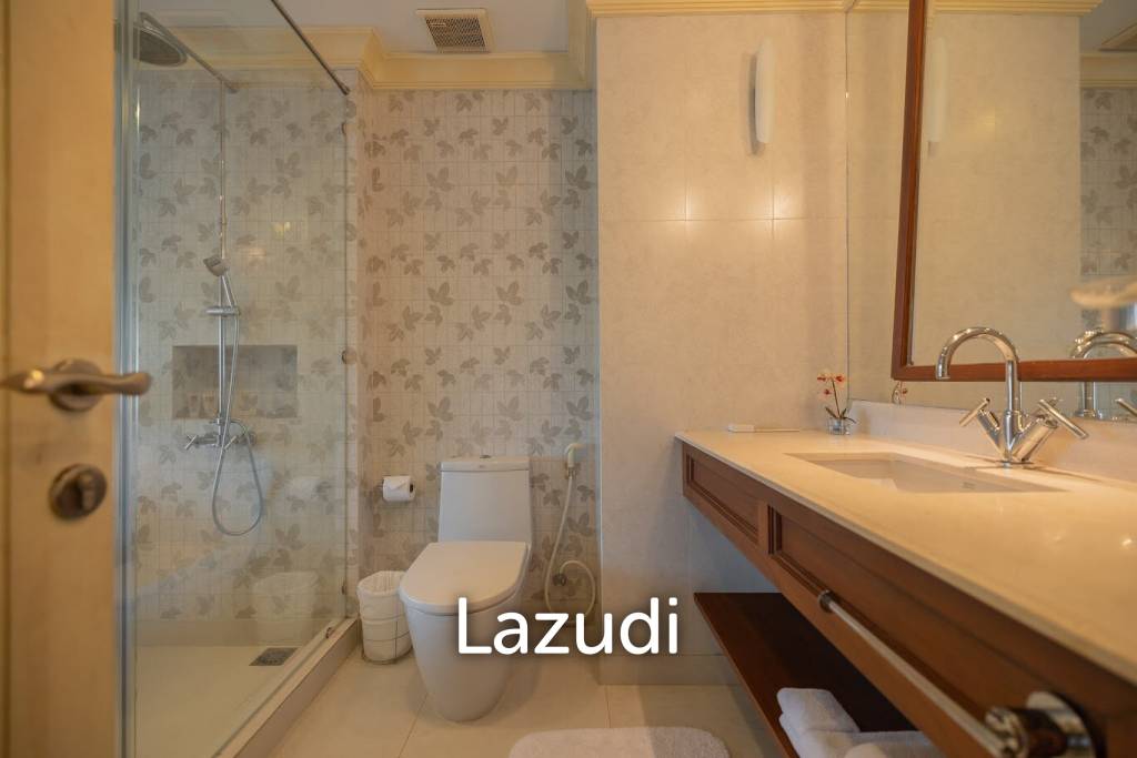 DUSIT THANI : Luxurious 4  Bed Beachfront Condo