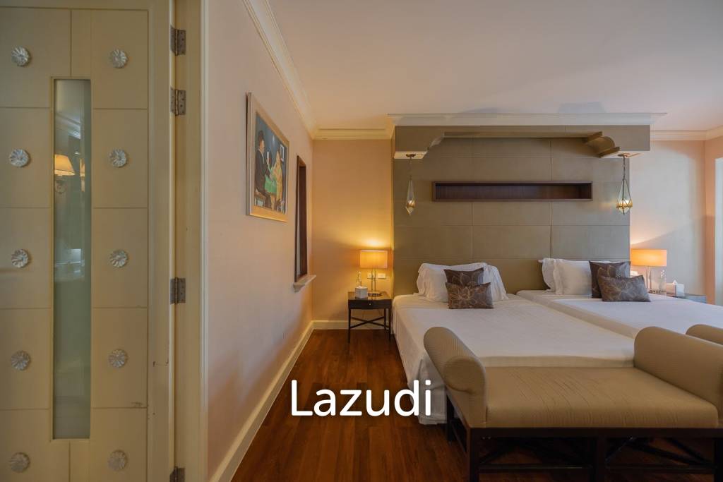 DUSIT THANI : Luxurious 4  Bed Beachfront Condo