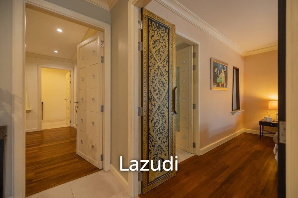 DUSIT THANI : Luxurious 4  Bed Beachfront Condo