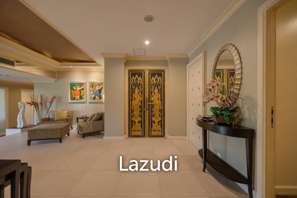 DUSIT THANI : Luxurious 4  Bed Beachfront Condo