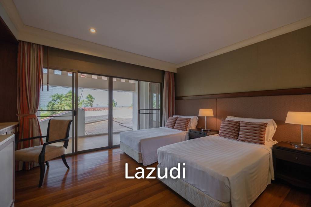 DUSIT THANI : Luxurious 4  Bed Beachfront Condo
