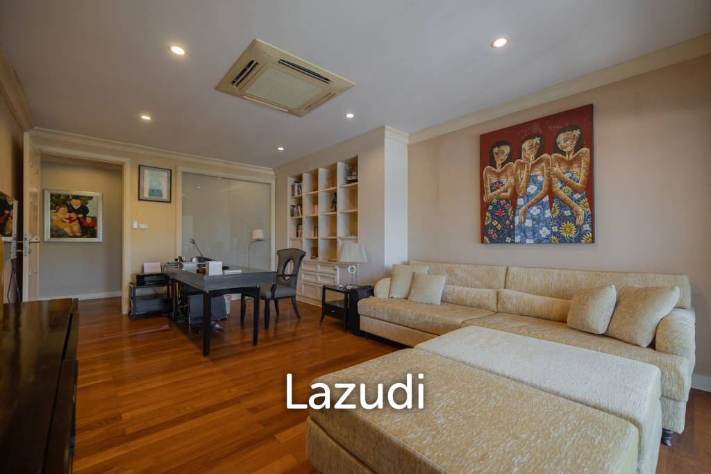 DUSIT THANI : Luxurious 4  Bed Beachfront Condo