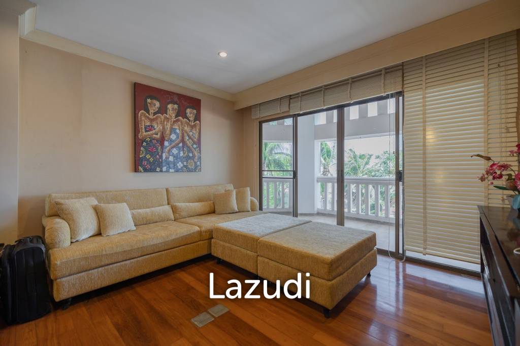 DUSIT THANI : Luxurious 4  Bed Beachfront Condo