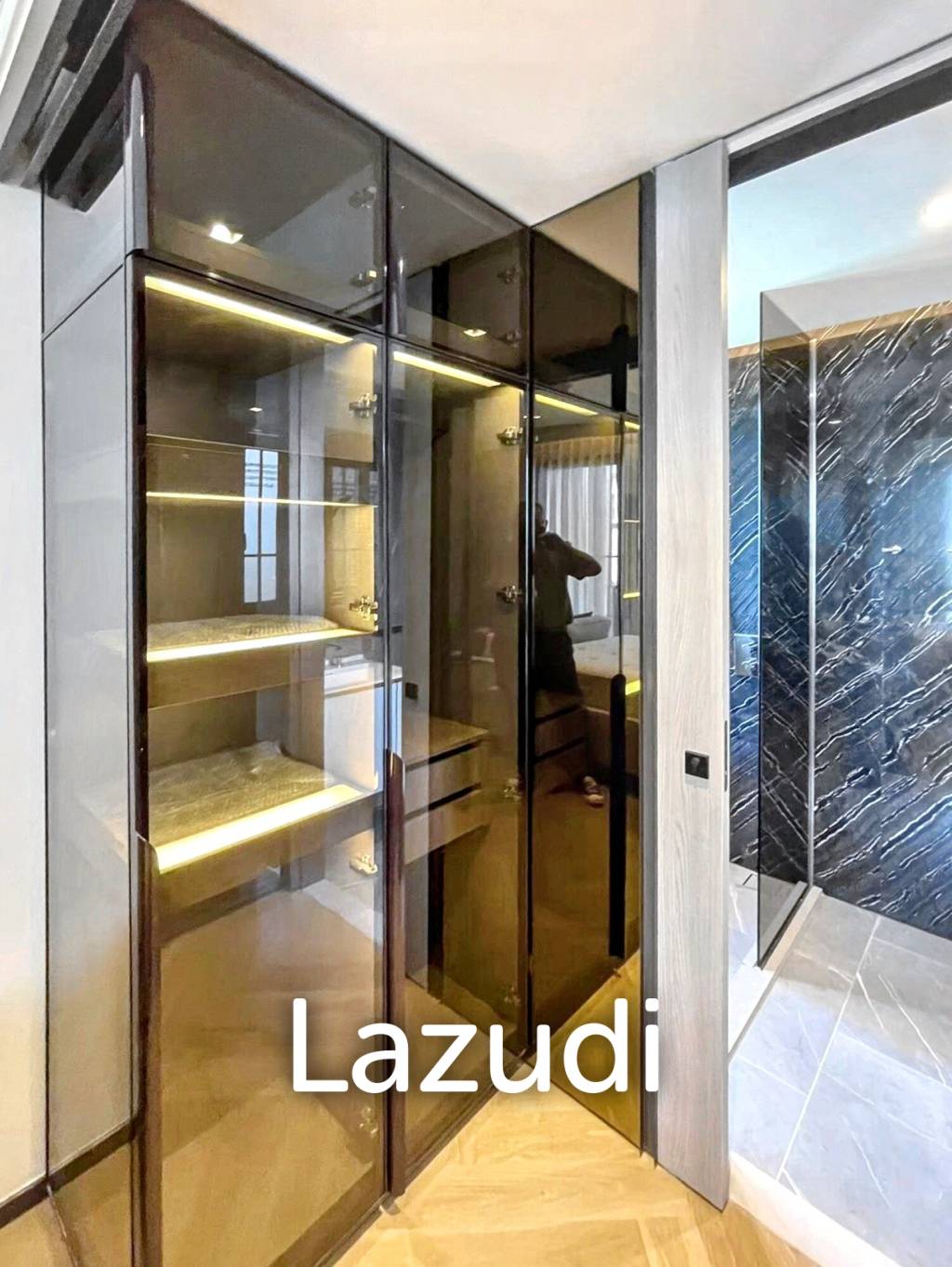 1 Bed 1 Bath 30 SQ.M The Reserve Sukhumvit 61