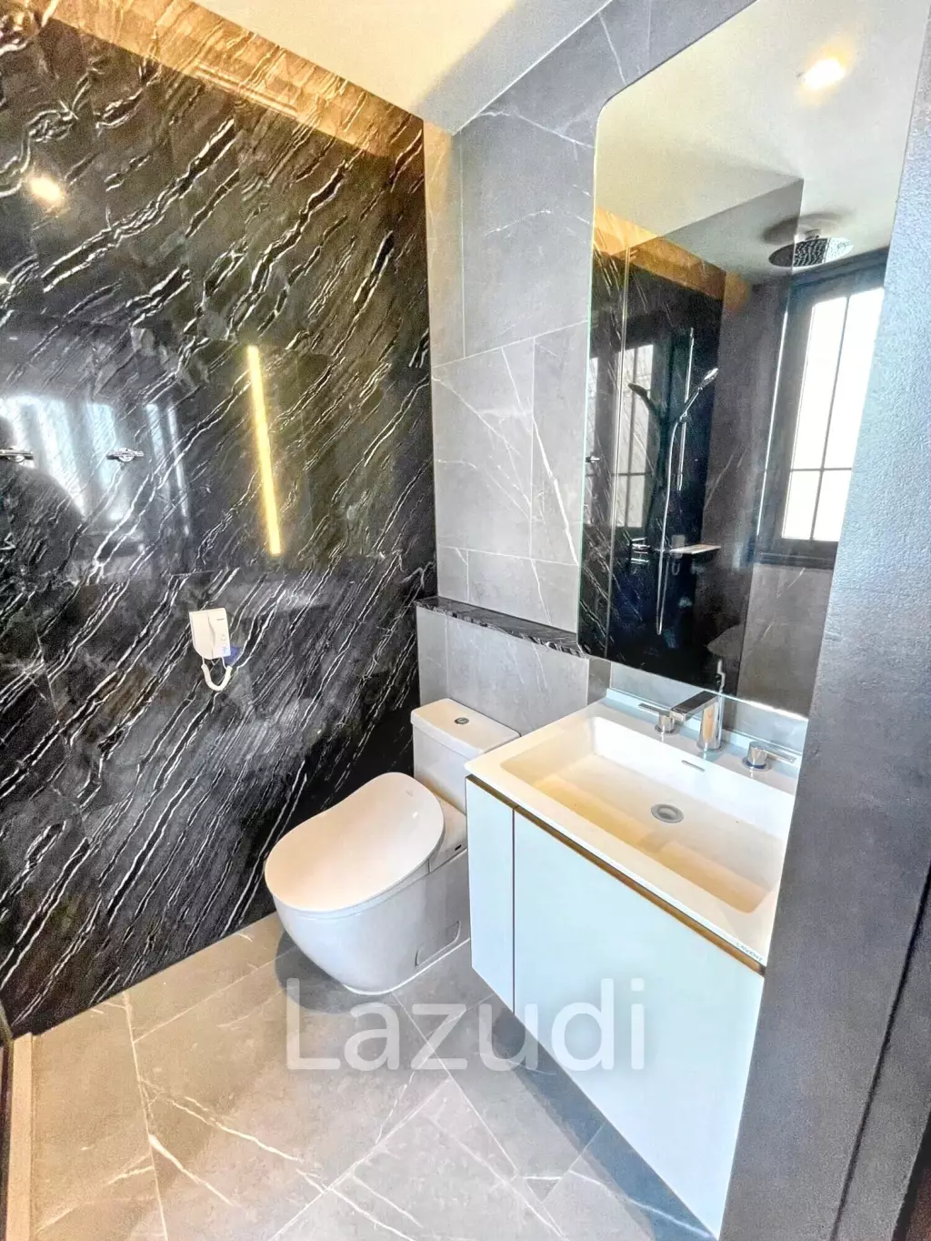 1 Bed 1 Bath 30 SQ.M The Reserve Sukhumvit 61