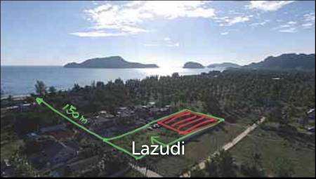 Land beautifully located only 150m from white beach and sea!