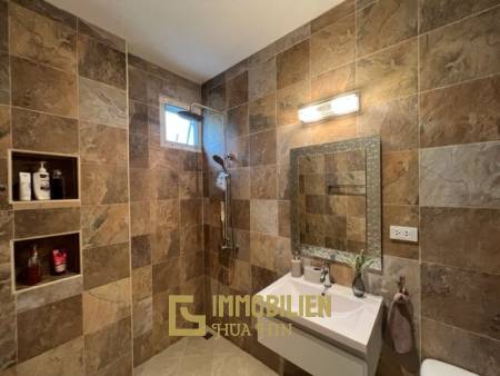 1,328 metro cuadrado 3 ` 3 Baño Villa de Venta