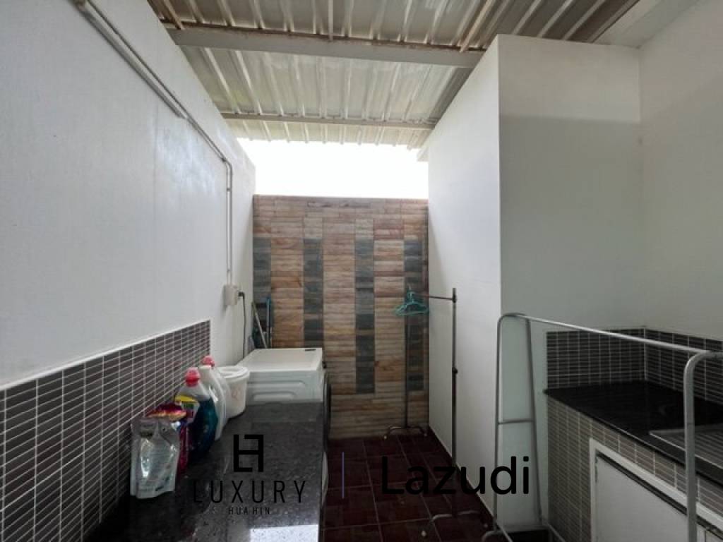 1,328 metro cuadrado 3 ` 3 Baño Villa de Venta