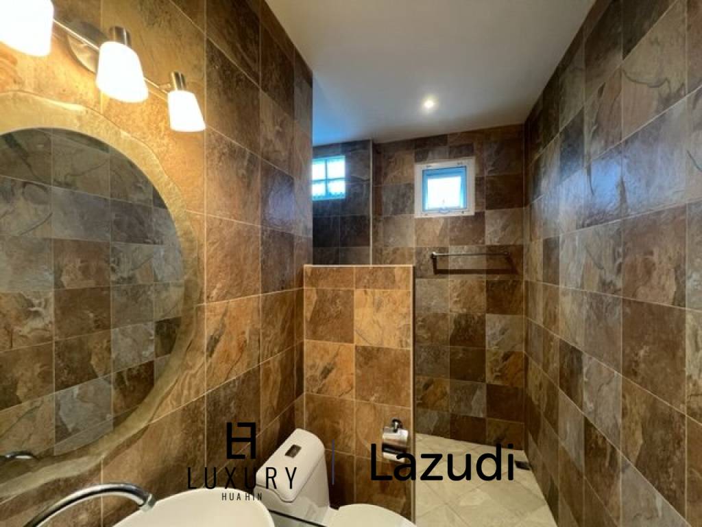 1,328 m² 3 Chambre 3 Salle de bain Villa Pour Vente