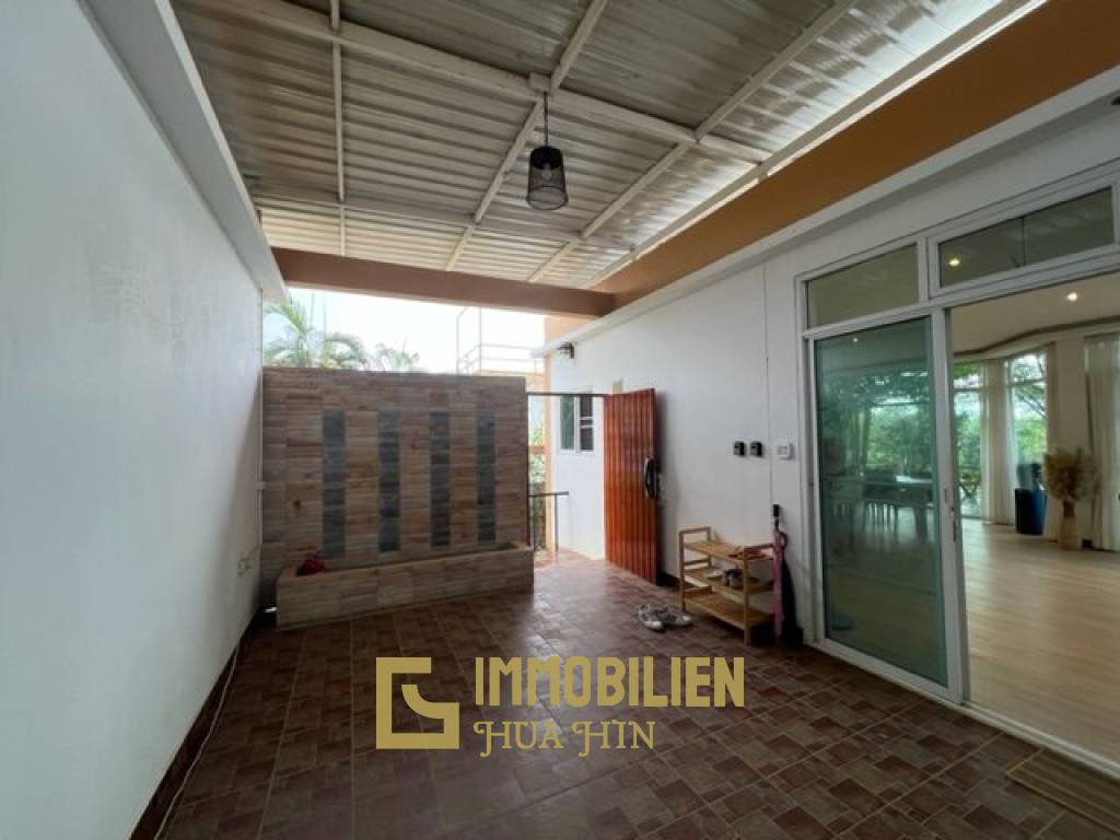 1,328 metro cuadrado 3 ` 3 Baño Villa de Venta