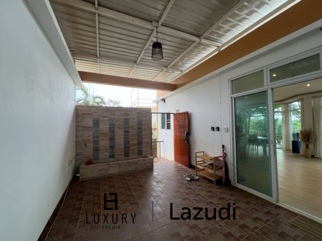 1,328 metro cuadrado 3 ` 3 Baño Villa de Venta