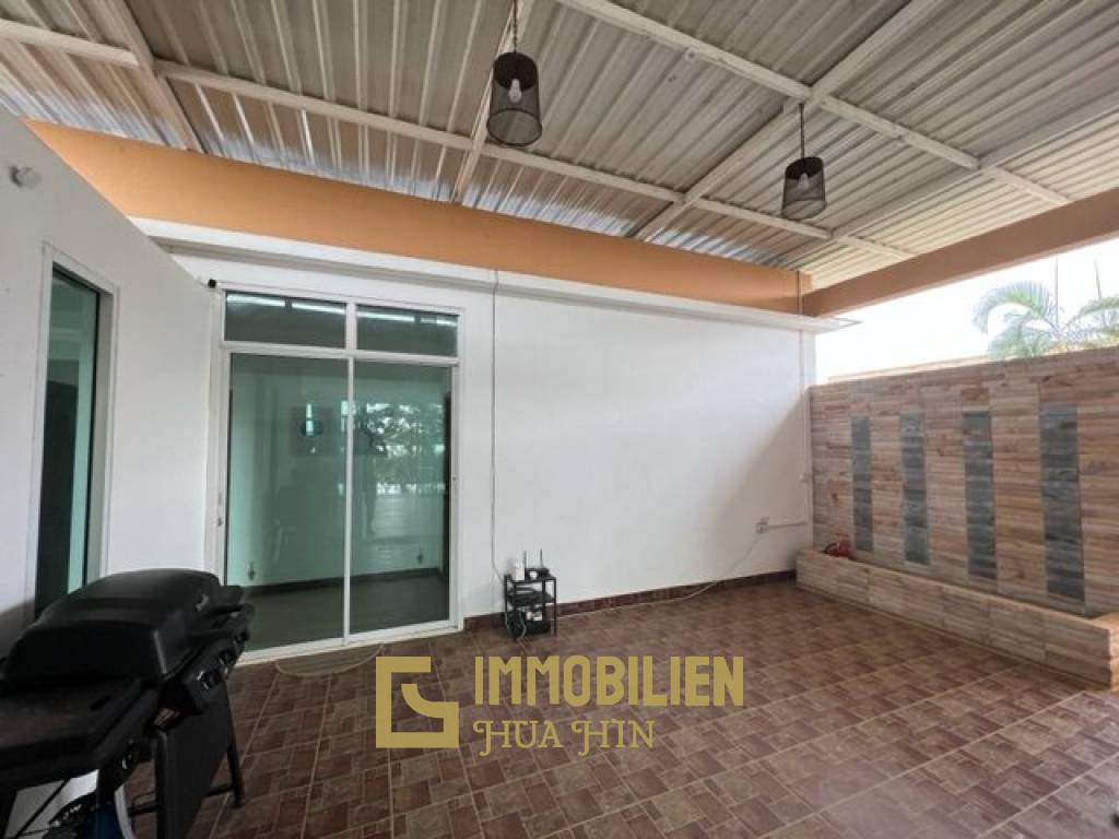 1,328 metro cuadrado 3 ` 3 Baño Villa de Venta