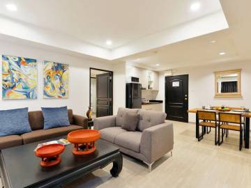 2 Bed 2 Bath 90 SQ.M Aspira Ruamrudee Residence