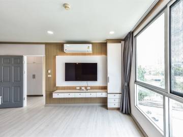 2 Bed 2 Bath 60Sq.m Life @Phahon 18