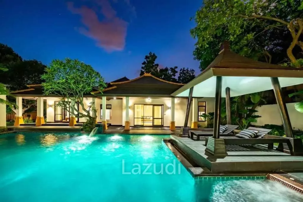 5 Bedrooms 7 Bathrooms 1200 SQ.M Pool Villa
