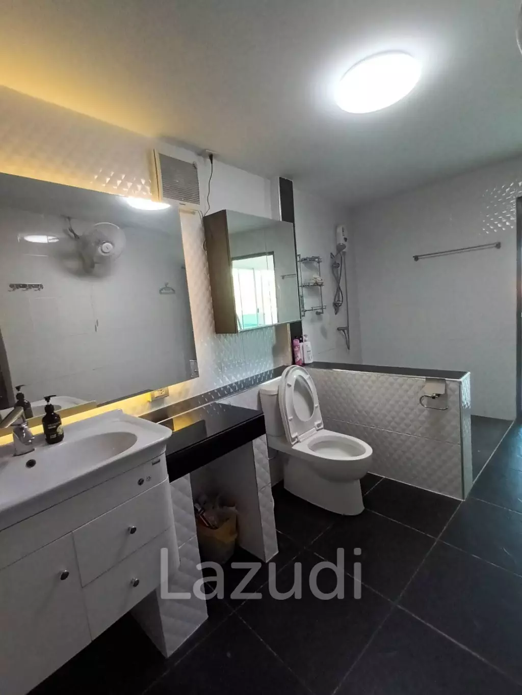 Two Bedroom House For Sale + Rent In Rattanakorn Village 10