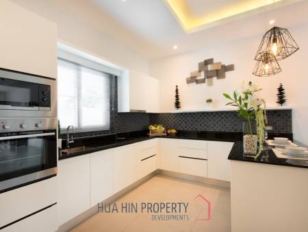 Baan Phu Thara Mountainside - Luxury 3 Bedroom Pool Villas - New Development