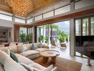 3 Bed 4 Bath 323 SQ.M Botanica Hillside