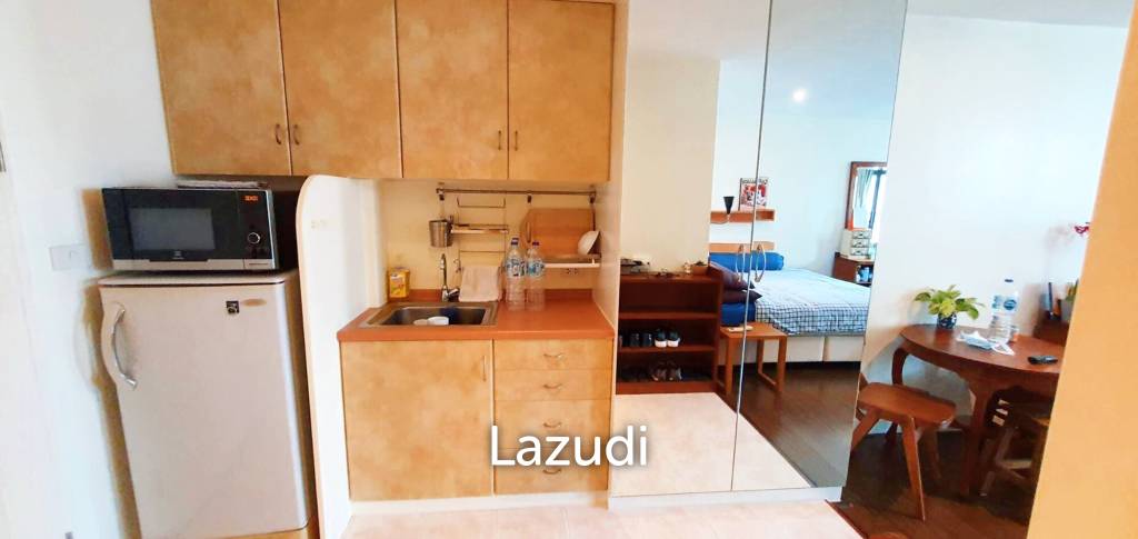 Studio 1 Bath 35 SQ.M Silom Terrace