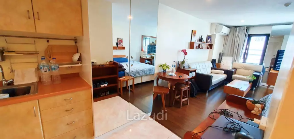 Studio 1 Bath 35 SQ.M Silom Terrace