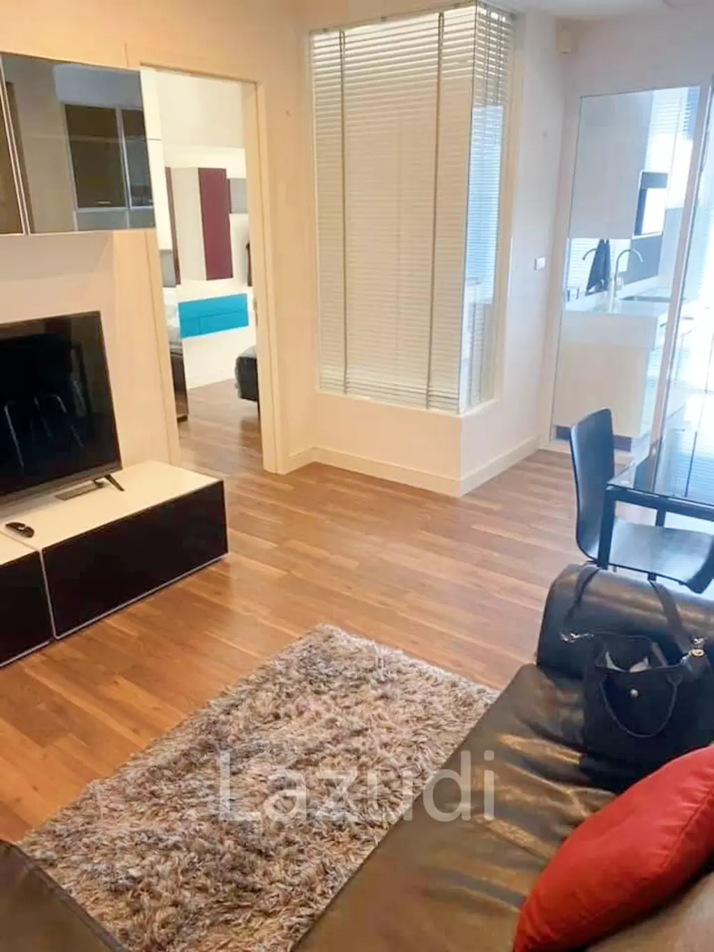 1 Bed 1 Bath 47 SQ.M The Room Sukhumvit 62