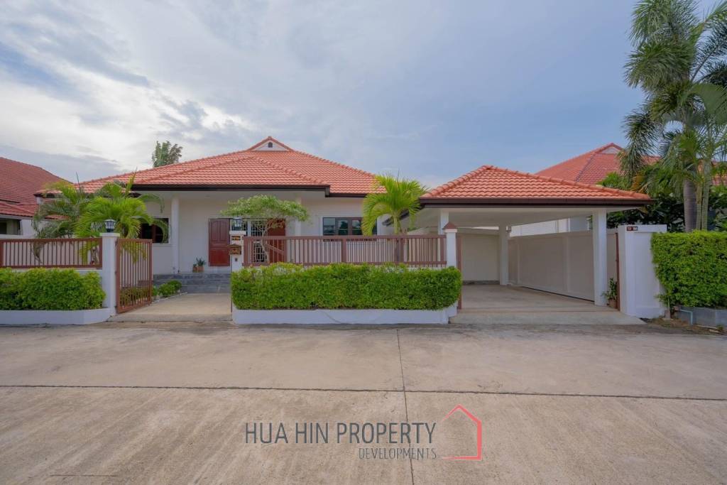 GOLF VILLAGE : 3 bed great value pool villa