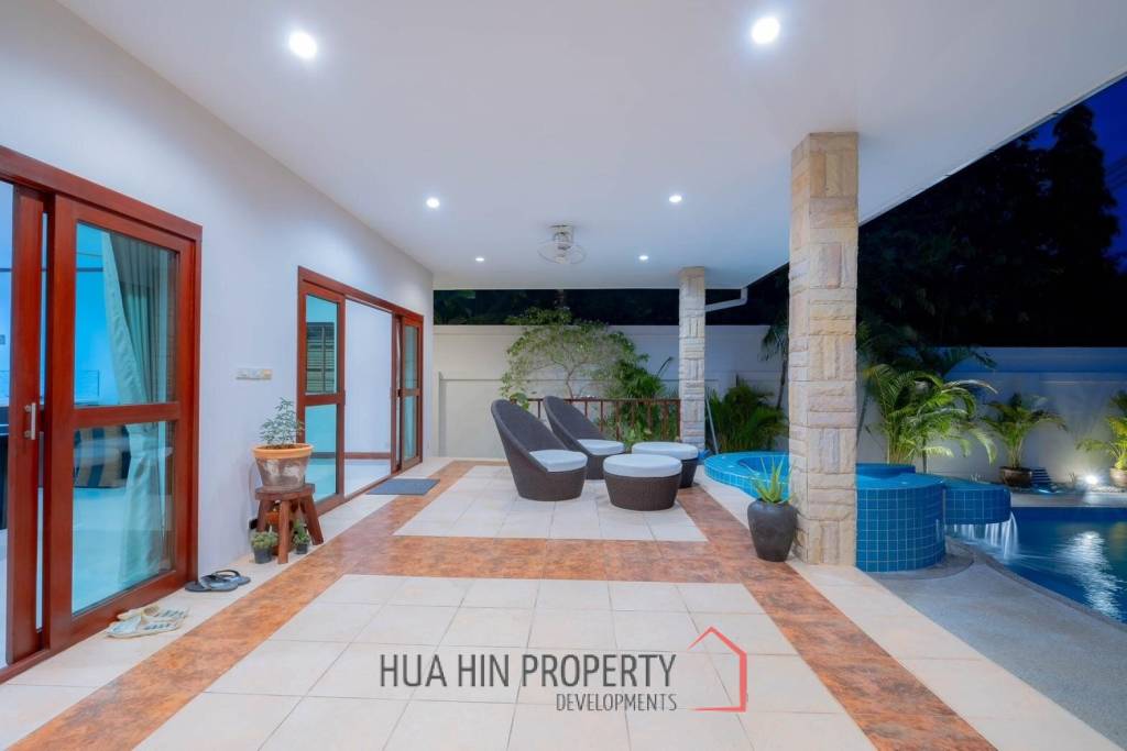 GOLF VILLAGE : 3 bed great value pool villa