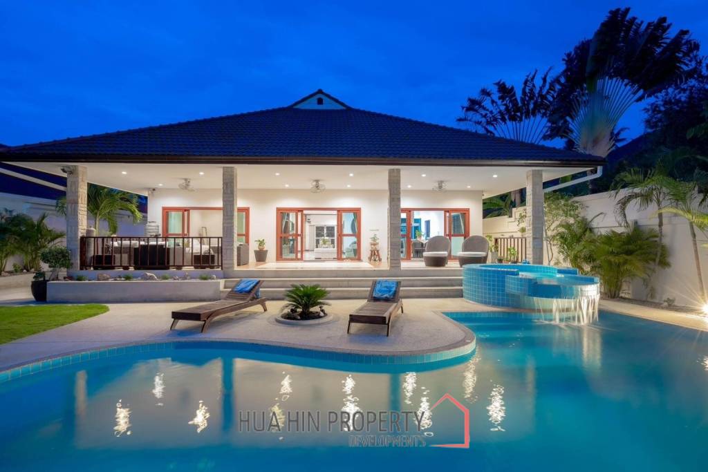 GOLF VILLAGE : 3 bed great value pool villa